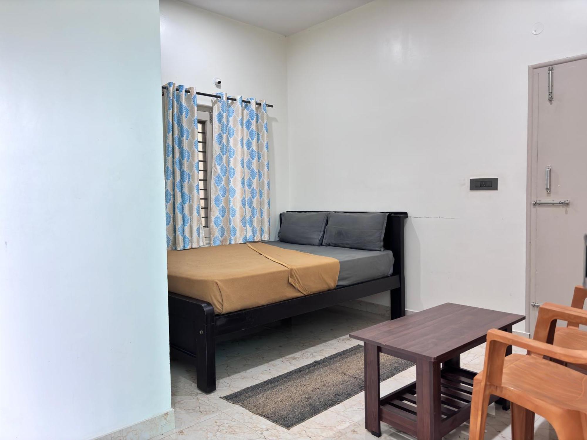 Sri Siri Lodge And Hotel Chikmagalur Exterior photo